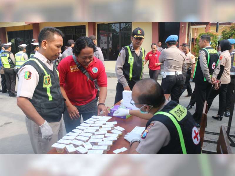 Cegah Penyalahgunaan Narkoba, Ratusan Polisi di Bojonegoro Dites Urine