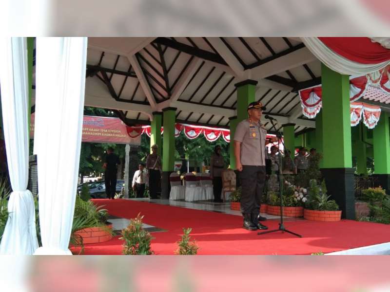 Kapolres Pimpin Apel Gelar Pasukan Operasi Lilin Semeru 2019 di Alun-Alun Bojonegoro