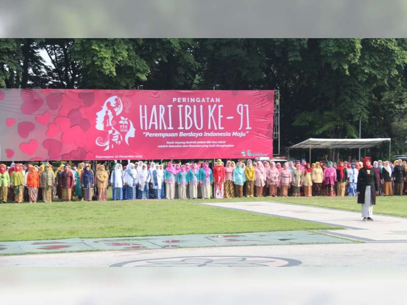 Unik Petugas Upacara Peringatan Hari Ibu Di Bojonegoro