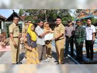 Dua Orang Warga Kecamatan Blora, Terima Bantuan Bedah Rumah dari Pemerintah