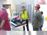 Hendak Menyeberang, Motor Ditabrak Truk di Kalitidu Bojonegoro Pengendara Motor Luka-Luka