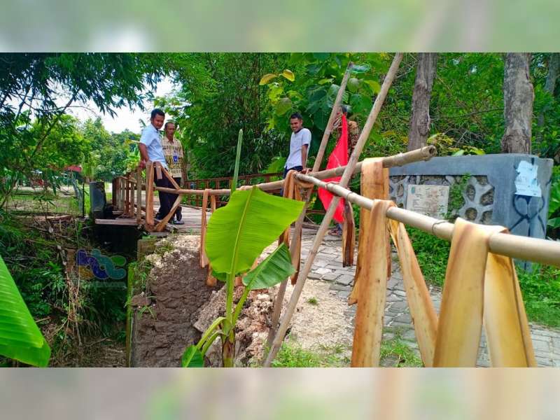 Tebing Jembatan di Ngraho Bojonegoro Longsor, Arus Lalu-Lintas Warga Terganggu