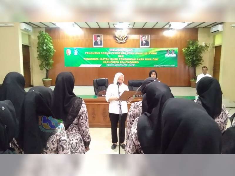 Bupati Lantik Pengurus FPAUD dan IKGPAUD Kabupaten Bojonegoro, Masa Bakti 2019-2024