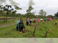 Peduli Penghijauan, Tiga Pilar di Ngasem Bojonegoro Tanam Ratusan Bibit Pohon