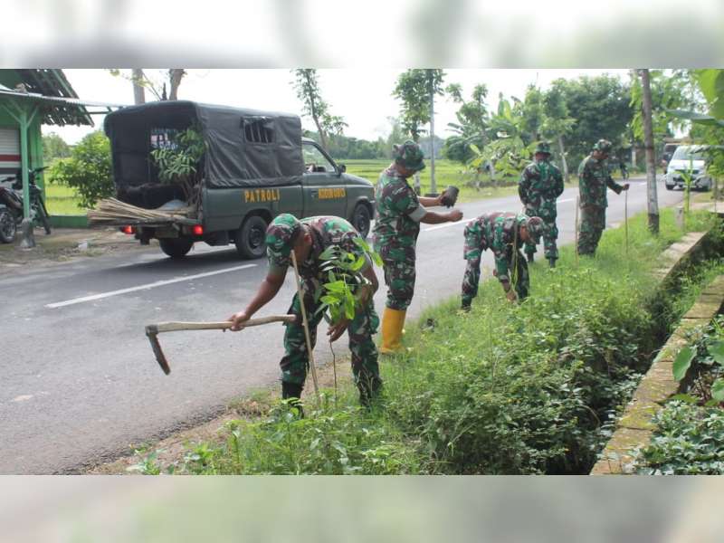 Jajaran Kodim Bojonegoro Tanam 4.620 Bibit Pohon Penghijauan