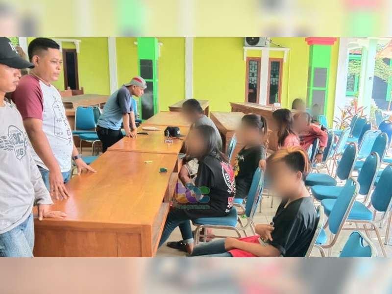 Satpol PP Bojonegoro Amankan 10 Anak Jalanan, Satu di Antaranya Bawa Balita Usia 2,5 Tahun