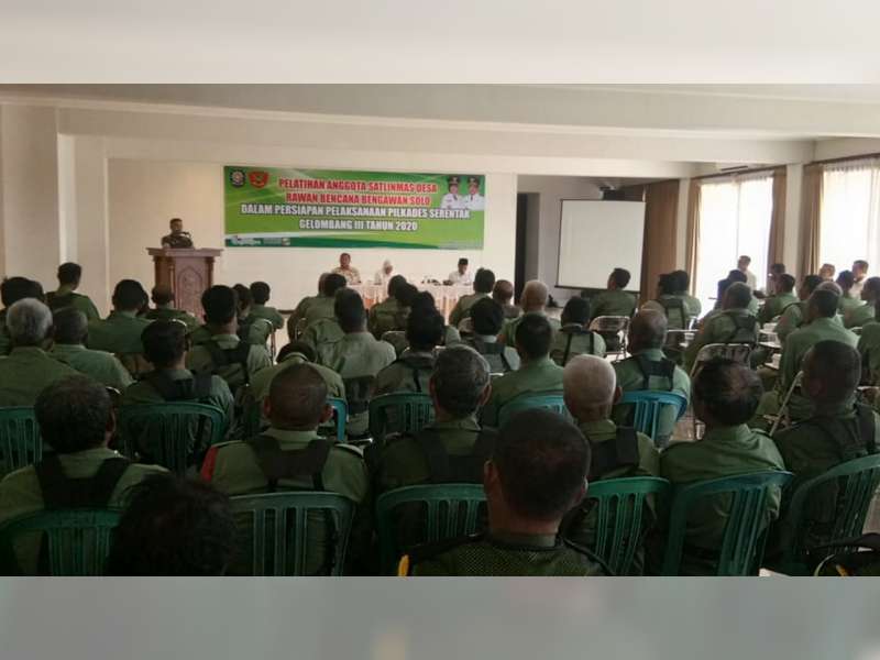 Jelang Pilkades Serentak, Pemkab Bojonegoro Gelar Pelatihan Anggota Satlinmas Desa