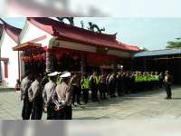 Kapolres Bojonegoro Pimpin Pengamanan Puncak Perayaan Imlek di Kelenteng Hok Swie Bio