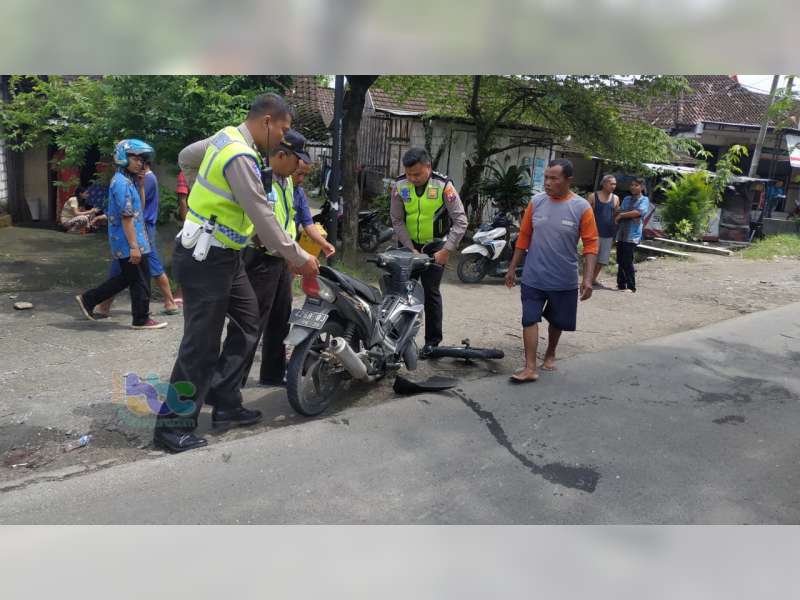 Kecelakaan Beruntun di Gayam Bojonegoro, Seorang Pemotor Luka-Luka