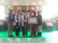 Gubernur Jatim Kunjungi Komunitas Masyarakat Samin di Bojonegoro