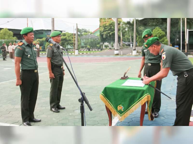 Dandim Bojonegoro Pimpin Sertijab Sejumlah Perwira Staf dan Danramil