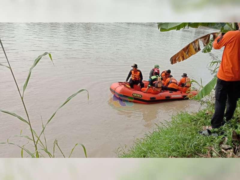 Tim SAR Gabungan Kembali Lakukan Pencarian Korban Tenggelam di Bengawan Solo Bojonegoro