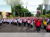 Ribuan Masyarakat Bojonegoro Ikuti 'Senam Cuci Tangan' Bersama