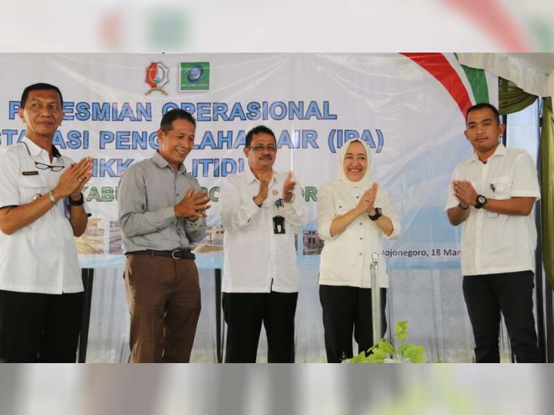 Bupati Anna Muawanah Harap PDAM Bojonegoro Mampu Produksi Air Siap Minum
