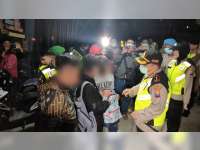 Aparat Gabungan di Bojonegoro Bubarkan Kerumunan Warga, Antisipasi Penyebaran Covid-19