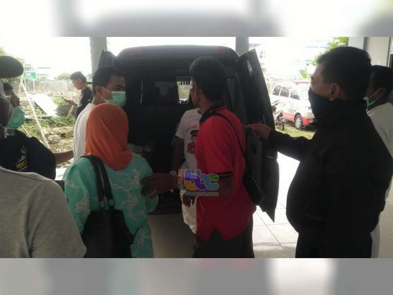 Jenazah Remaja Putri Warga Dander Bojonegoro Telah Diambil Keluarganya