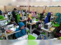 Pemkab Blora Produksi APD Sendiri untuk Penuhi Kebutuhan Paramedis