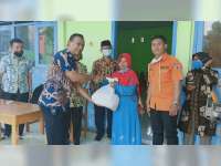 Pemkab Bojonegoro Distribusikan Bantuan Paket Sembako bagi Pedagang Terdampak Covid-19