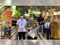 Polres Bojonegoro Bersama Perhutani Amankan 4 Orang Pelaku Ilegal Logging