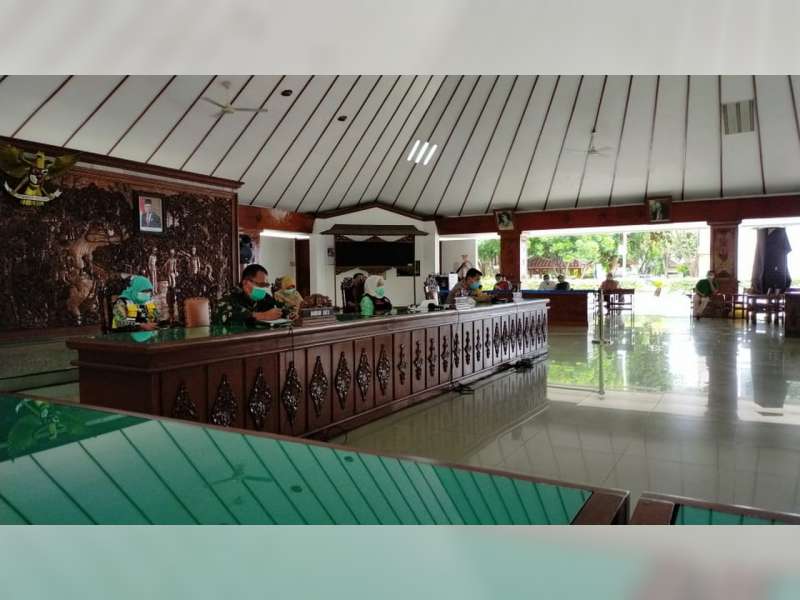 Bupati Bojonegoro Laksanakan Video Conference dengan Ketua Gugus Tugas Covid-19 Nasional