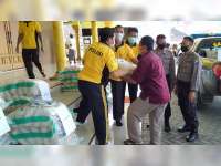 Polres Bojonegoro Salurkan Zakat Fitrah 3.615 Kilogram Beras