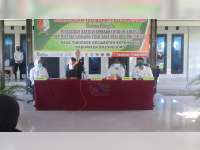 Bupati Bojonegoro Hadiri Penyaluran Sembako dan BLT Dana Desa di Kepohbaru