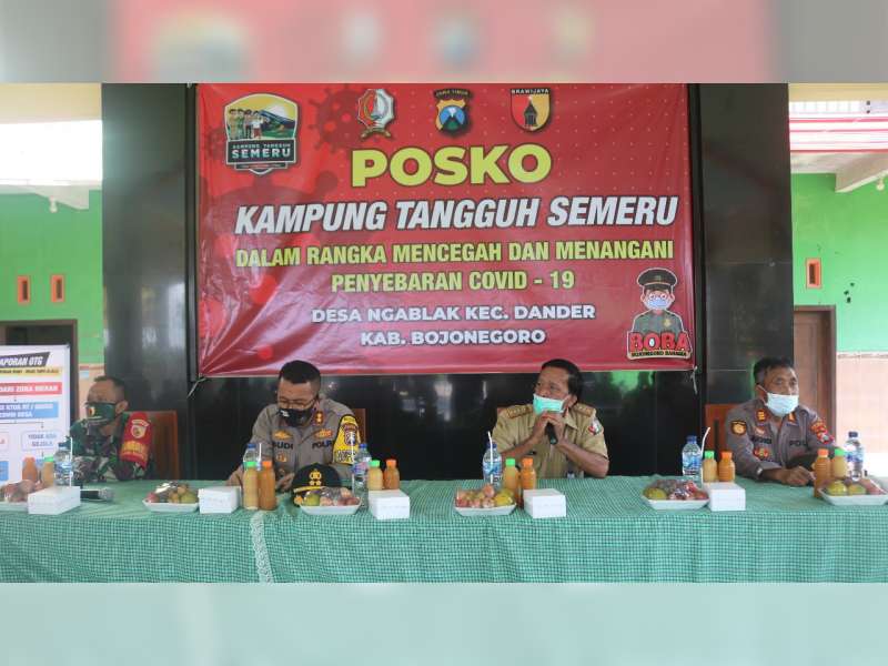 Kapolres Bojonegoro Pantau Kampung Tangguh Semeru di Desa Zona Merah