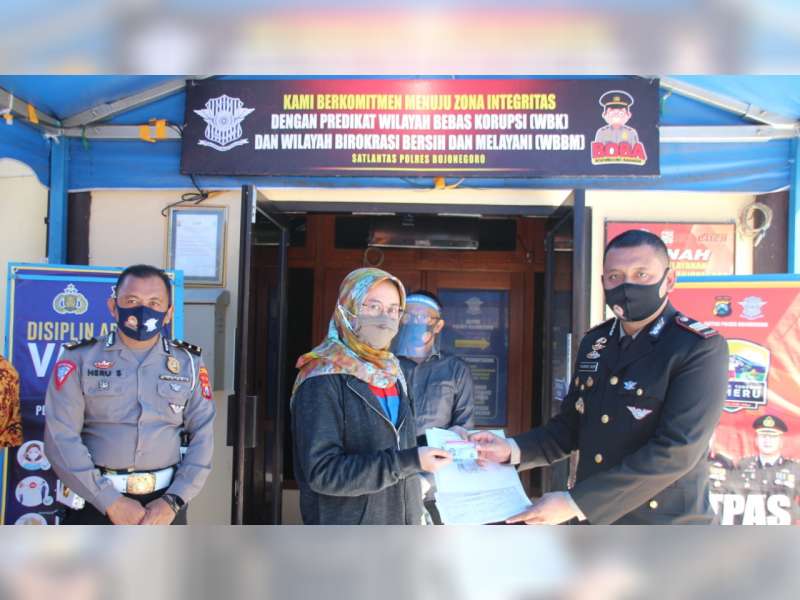 Peringati Hari Bhayangkara, Polres Bojonegoro Gelar Pelayanan SIM Khusus