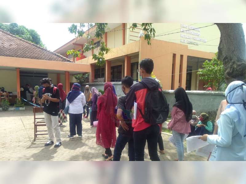 Ratusan Calon Peserta UTBK dalam SBMPTN 2020 Asal Bojonegoro, Ikuti Rapid Test Gratis