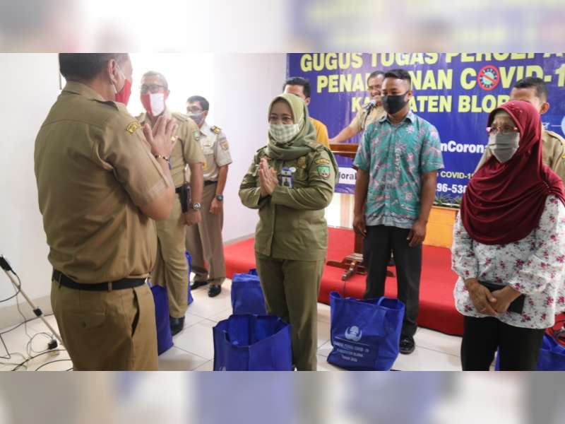 KORPRI Blora Salurkan 1.000 Paket Sembako Bagi Warga Terdampak Covid-19