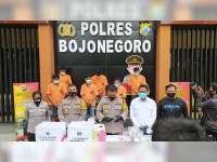 Polres Bojonegoro Tangkap 6 Orang Pelaku Pengedar Meterai Palsu