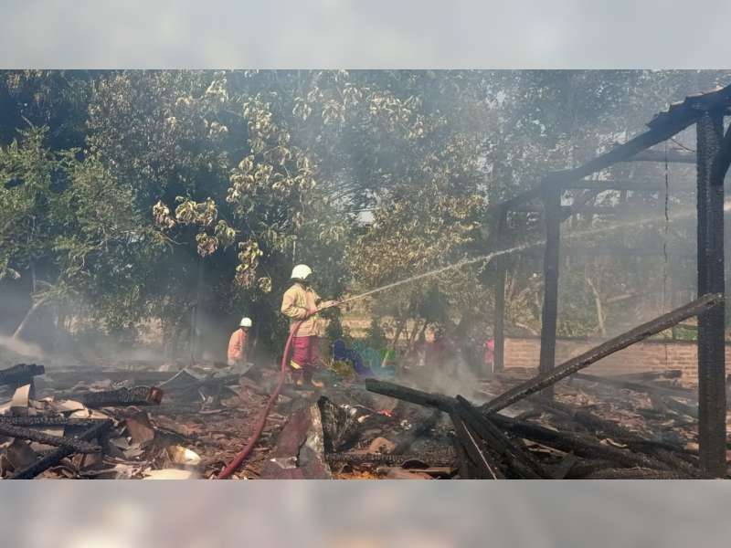 Kebakaran di Temayang Bojonegoro, 1 Orang Luka-Luka, Kerugian Ditaksir Capai Rp 150 Juta