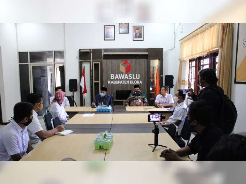 Kunjungi Bawaslu Blora, Wakil Ketua Komisi 2 DPR RI Soroti Politik Uang dan Netralitas ASN