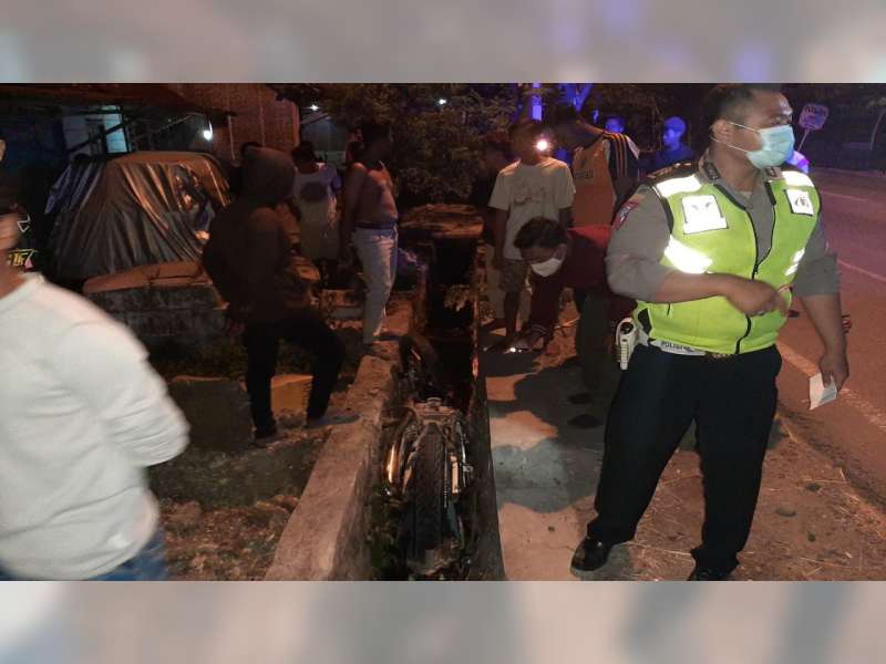 Kecelakaan Motor di Padangan Bojonegoro, 2 Orang Pengendara Motor Luka-Luka