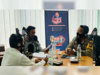 Melalui Talkshow di Radio, Kapolres Bojonegoro Kampayekan 'Jatim Bermasker'