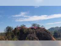 Bendera Merah Putih Sepanjang 75 Meter Dibentangkan di Bukit Watu Gondang, Bojonegoro