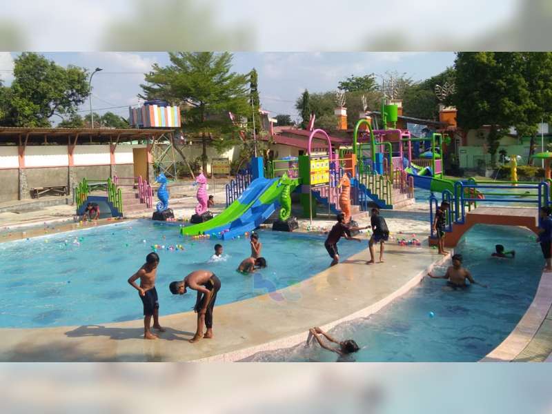 Setelah Reopening, Objek Wisata Dander Water Park Bojonegoro Mulai Ramai Pengunjung