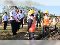 Program Padat Karya Ditjen Perhubungan Udara di Bandara Ngloram Diharapkan Serap Tenaga Lokal
