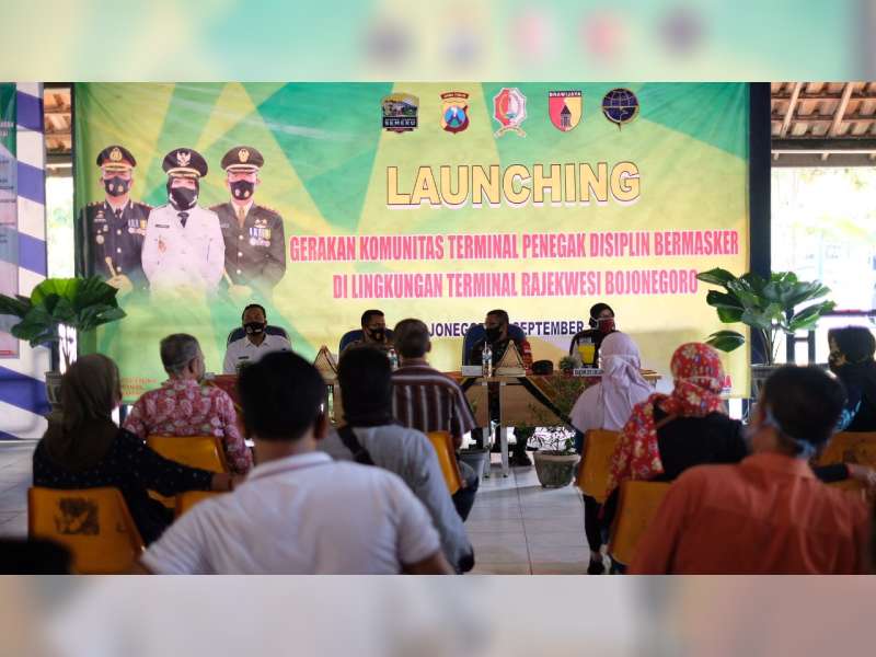 Kapolres Bojonegoro Launching Gerakan Komunitas Penegak Disiplin Bermasker