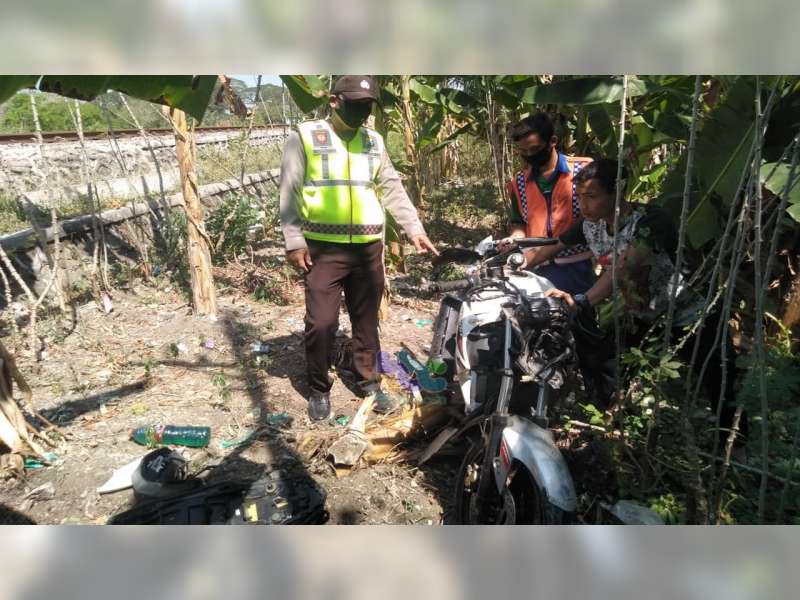 Motor Tertabrak Kereta Api di Purwosari Bojonegoro, Pengendara Motor Selamat