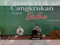 'Cangkrukan Karo Buke', Bupati Ajak Mahasiswa Bojonegoro Diskusi, Siapkan SDM Unggul