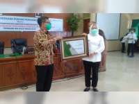 Bojonegoro Jadi Kabupaten Pertama di Jawa Timur yang Terima Penghargaan UHC