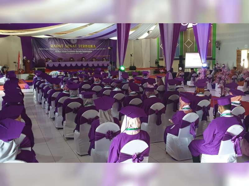 Kampus Ungu STIKes ICsada Bojonegoro, Sukses Wisuda dengan Protokol Covid-19 Ketat