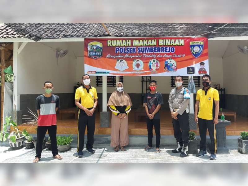 Cegah Penyebaran Covid-19, Polsek Sumberrejo, Beri Pembinaan pada Rumah Makan Tangguh