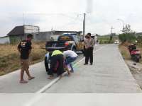 Tabrakan Motor di Sugihwaras Bojonegoro, Seorang Pengendara Luka Berat