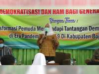 Bupati Anna Muawanah Beri Wawasan Demokrasi dan HAM pada Kaum Milenial Bojonegoro