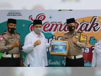 Hari Santri Nasional, Sat Lantas Polres Bojonegoro Gelar Bakti Sosial di Pondok Pesantren