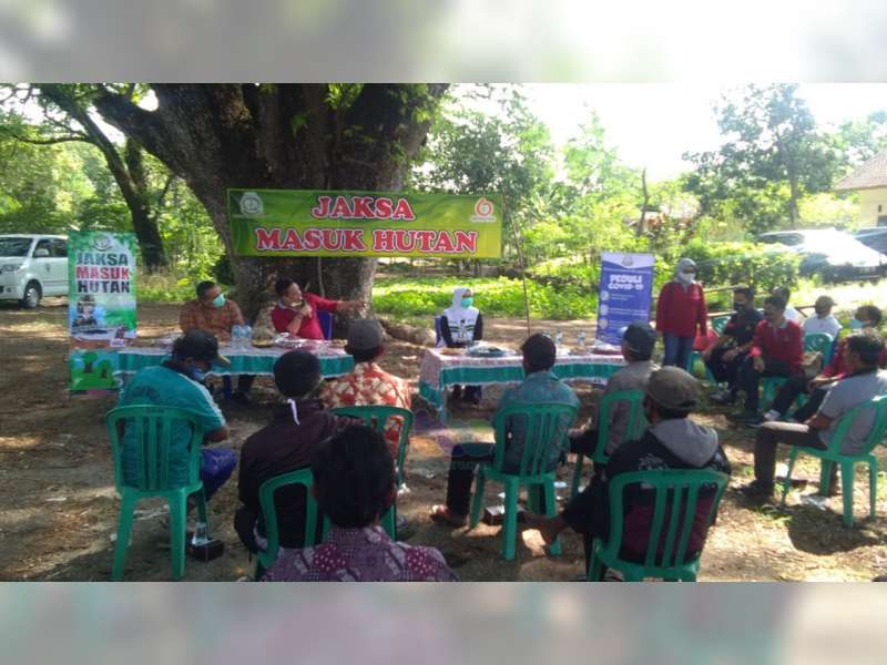 Upaya Lestarikan Hutan, Kejaksaan Negeri Bojonegoro Kembali Gelar 'Jaksa Masuk Hutan'