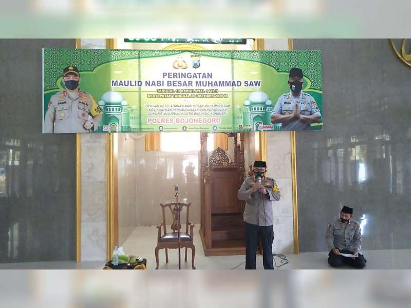 Polres Bojonegoro Peringati Maulid Nabi Muhammad Bersama Anak Yatim