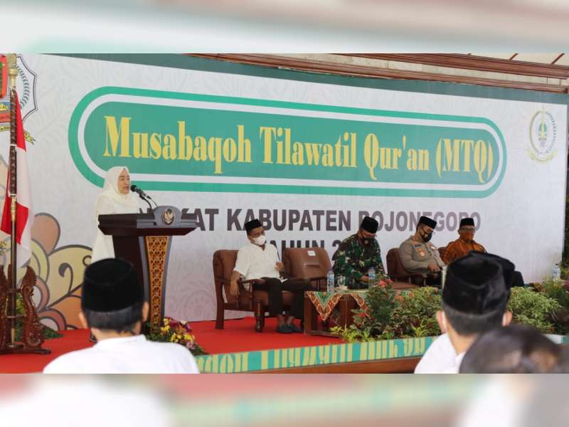 Bupati Anna Muawanah Buka Lomba MTQ Tingkat Kabupaten Bojonegoro